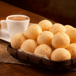 pão de queijo bolinha 9
